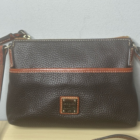 Dooney & Bourke vintage Crossbody - Picture 3 of 15